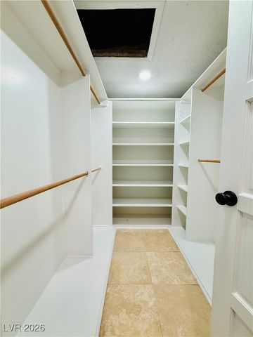 3416 Calle Del Torre, Las Vegas, NV 89102