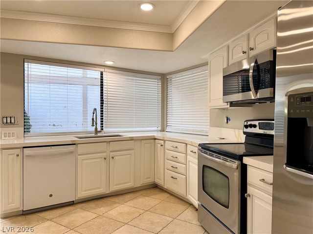 3416 Calle Del Torre, Las Vegas, NV 89102