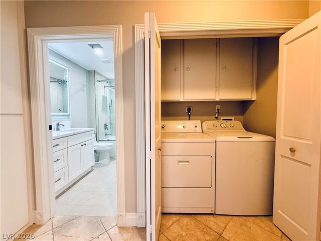 3416 Calle Del Torre, Las Vegas, NV 89102