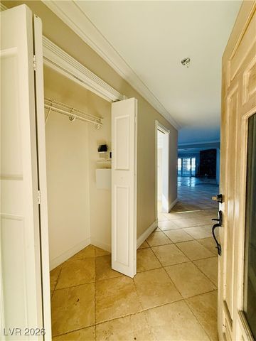 3416 Calle Del Torre, Las Vegas, NV 89102