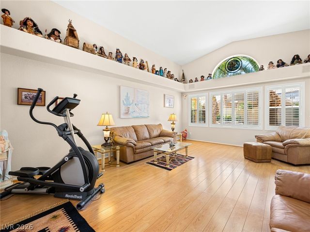 1913 Madagascar Lane, Las Vegas, NV 89117