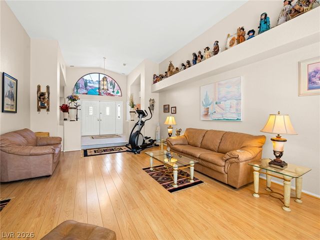 1913 Madagascar Lane, Las Vegas, NV 89117