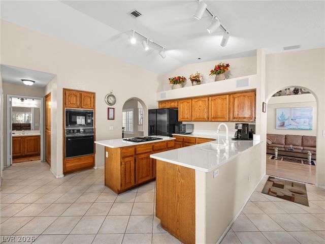 1913 Madagascar Lane, Las Vegas, NV 89117