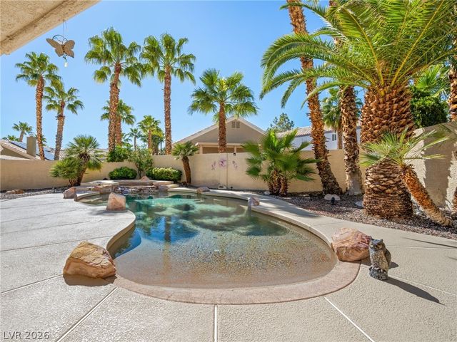 1913 Madagascar Lane, Las Vegas, NV 89117