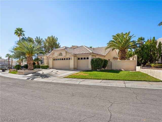 1913 Madagascar Lane, Las Vegas, NV 89117