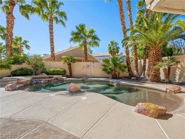 1913 Madagascar Lane, Las Vegas, NV 89117