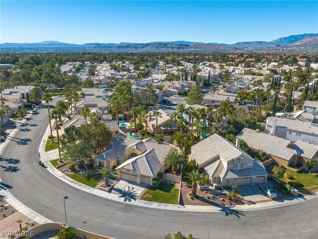 1913 Madagascar Lane, Las Vegas, NV 89117