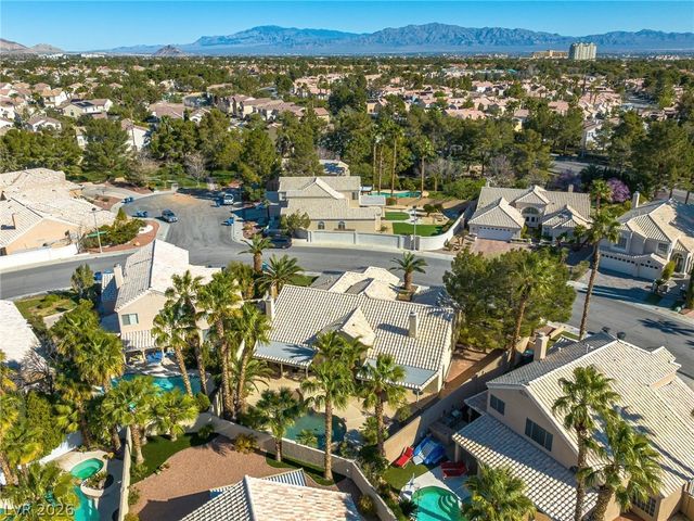 1913 Madagascar Lane, Las Vegas, NV 89117