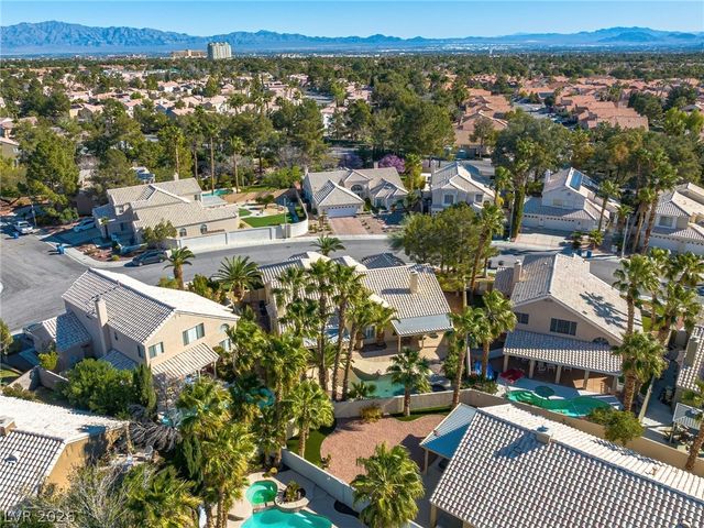 1913 Madagascar Lane, Las Vegas, NV 89117