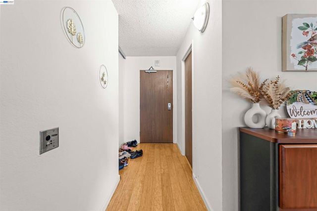 555 Pierce St 522, Albany, CA 94706