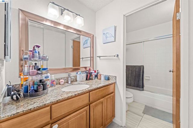 555 Pierce St 522, Albany, CA 94706