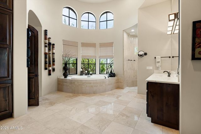 10304 E FOOTHILLS Drive, Scottsdale, AZ 85255
