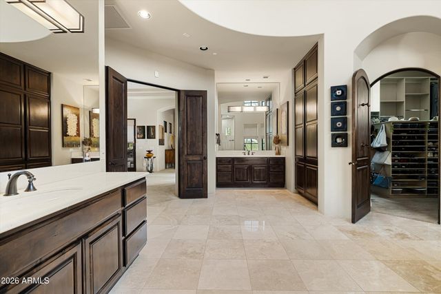 10304 E FOOTHILLS Drive, Scottsdale, AZ 85255