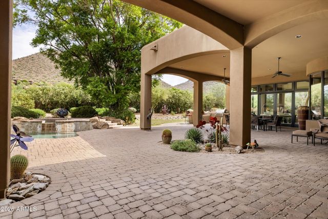 10304 E FOOTHILLS Drive, Scottsdale, AZ 85255
