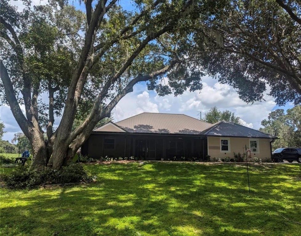400 CARMAN DRIVE, Leesburg, FL 34748