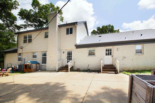 2121 ABERGELDIE DR, Memphis, TN 38119