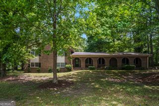 2544 PEYTON WOODS Trail SW, Atlanta, GA 30311
