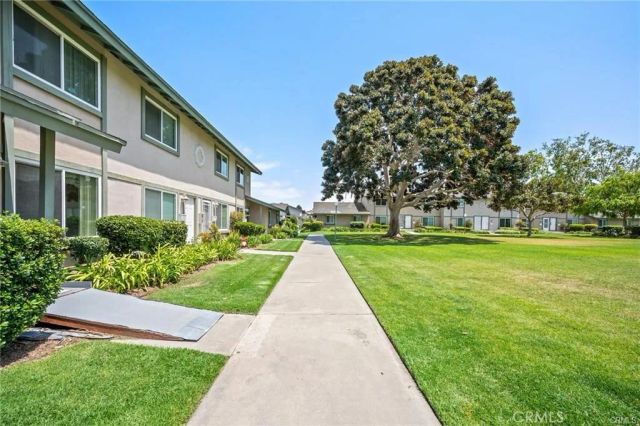 4694 Madrid Way 38C, Huntington Beach, CA 92649