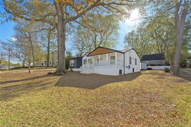 2769 Glenwood SE Avenue, Atlanta, GA 30317