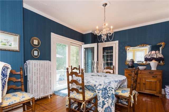 18 Lucas Avenue, Newport, RI 02840