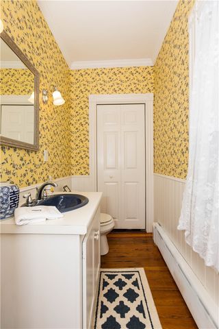 18 Lucas Avenue, Newport, RI 02840