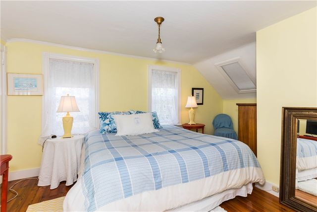 18 Lucas Avenue, Newport, RI 02840