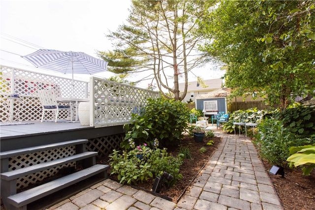 18 Lucas Avenue, Newport, RI 02840