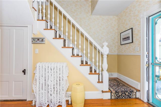 18 Lucas Avenue, Newport, RI 02840