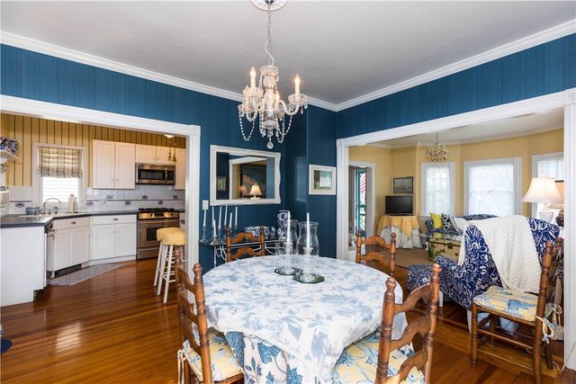 18 Lucas Avenue, Newport, RI 02840