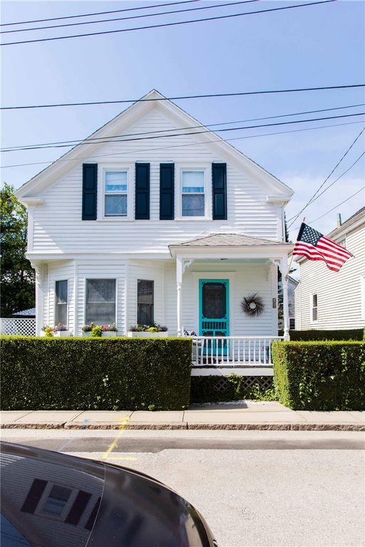 18 Lucas Avenue, Newport, RI 02840