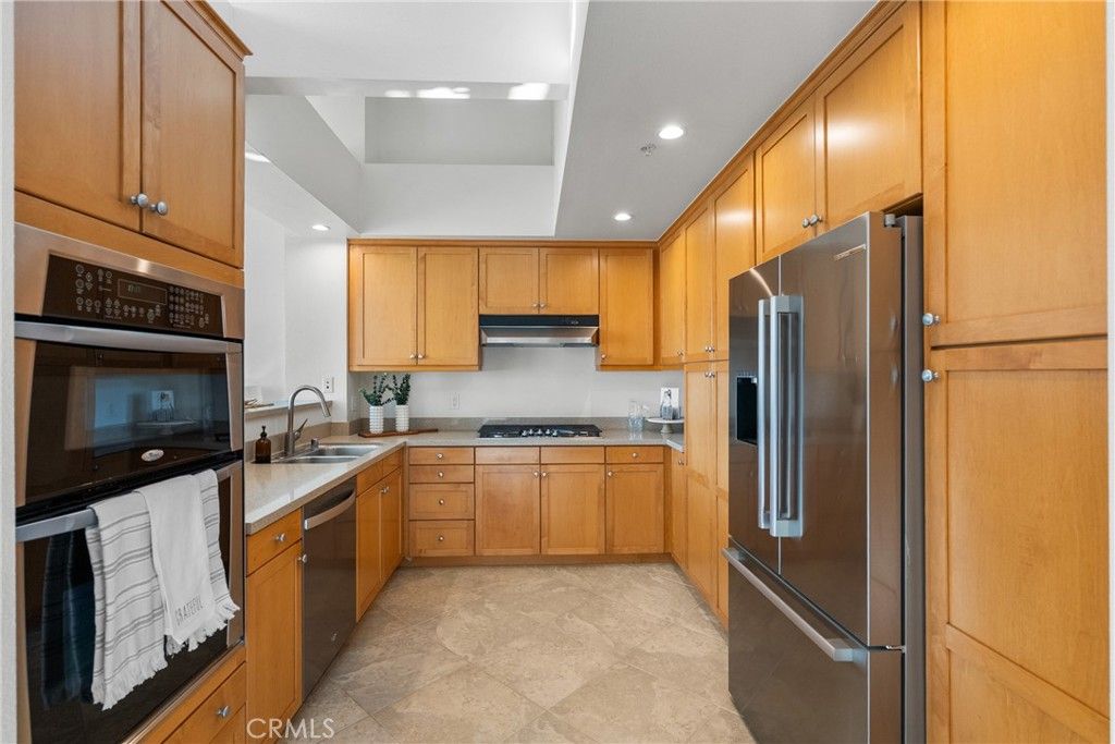 Image 10 of property listing at 201 E Angeleno 426, Burbank, CA 91502