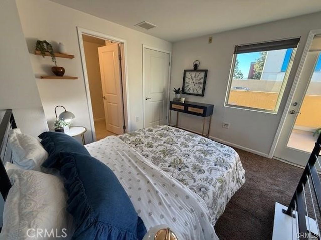 Image 22 of property listing at 201 E Angeleno 426, Burbank, CA 91502