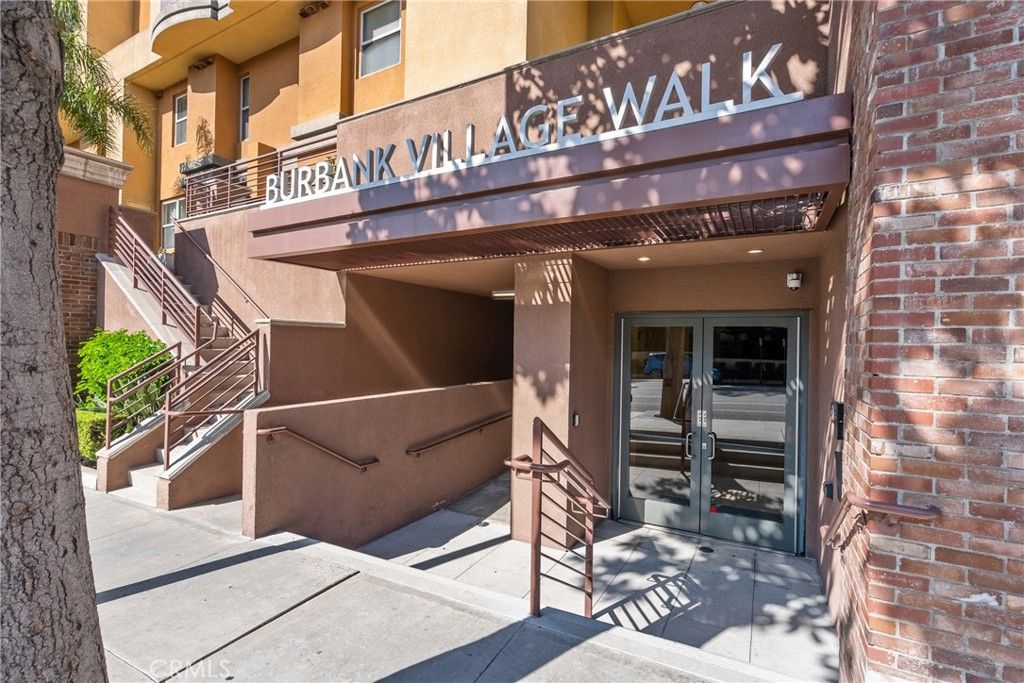 Image 24 of property listing at 201 E Angeleno 426, Burbank, CA 91502