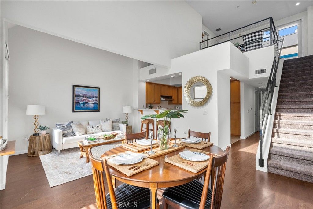 Image 3 of property listing at 201 E Angeleno 426, Burbank, CA 91502