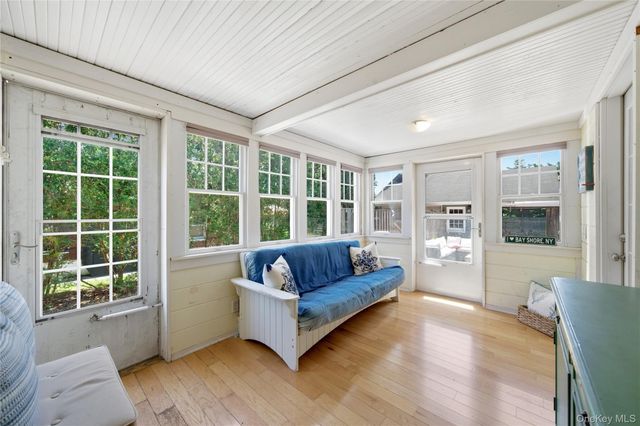 28 Hemlock Lane, Bay Shore, NY 11706