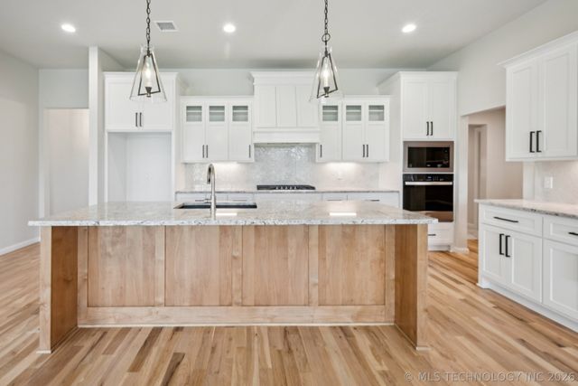 23193 E 106th Place S, Broken Arrow, OK 74014