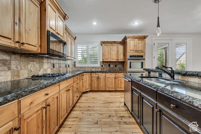 1498 W MULE TRAIN DR, Bluffdale, UT 84065