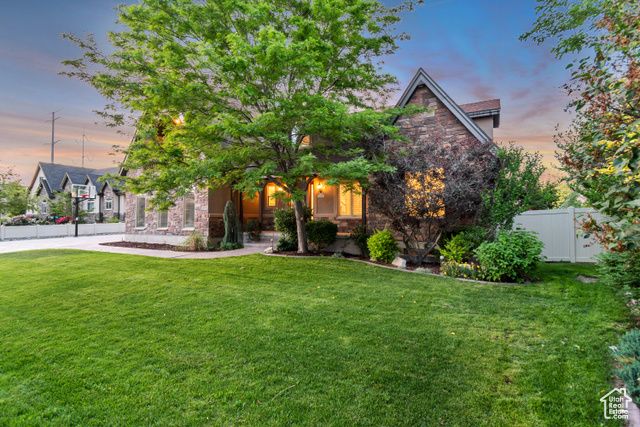 1498 W MULE TRAIN DR, Bluffdale, UT 84065