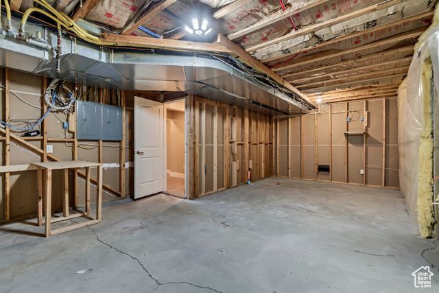 1498 W MULE TRAIN DR, Bluffdale, UT 84065