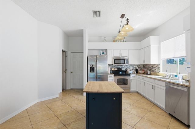 12640 LONGCREST DRIVE, Riverview, FL 33579