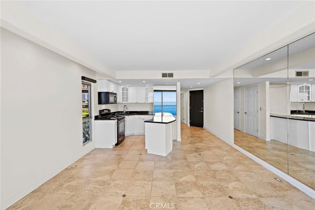 609 Sleepy Hollow Lane 15, Laguna Beach, CA 92651