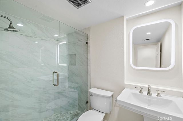 609 Sleepy Hollow Lane 15, Laguna Beach, CA 92651