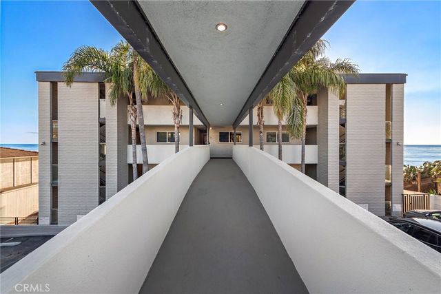 609 Sleepy Hollow Lane 15, Laguna Beach, CA 92651