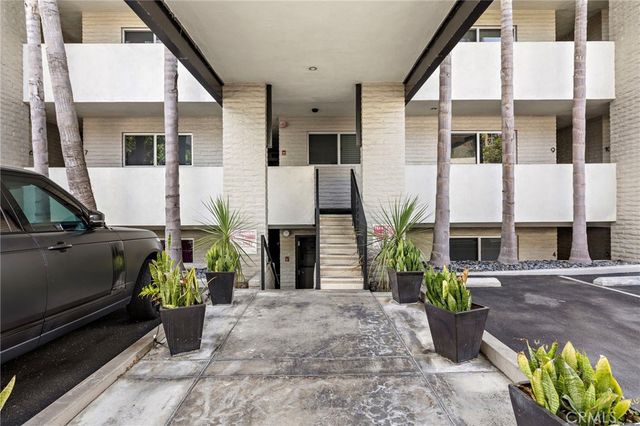 609 Sleepy Hollow Lane 15, Laguna Beach, CA 92651