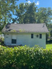 3071 Devonshire Street, Flint, MI 48504