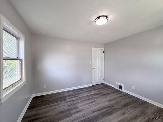 7425 Martin Street, Mt Healthy, OH 45231