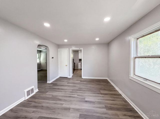 7425 Martin Street, Mt Healthy, OH 45231