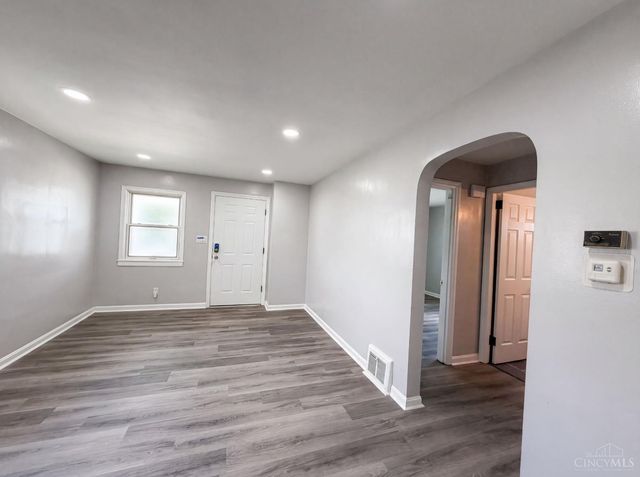 7425 Martin Street, Mt Healthy, OH 45231