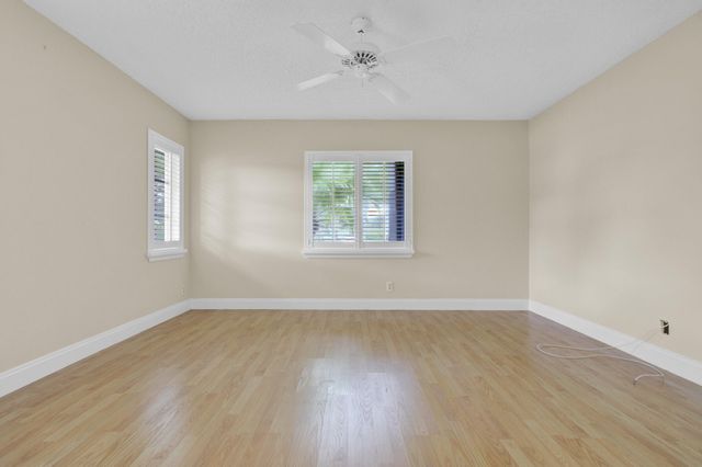 8864 Sunscape Lane, Boca Raton, FL 33496
