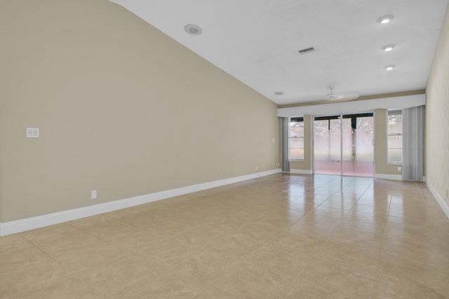 8864 Sunscape Lane, Boca Raton, FL 33496